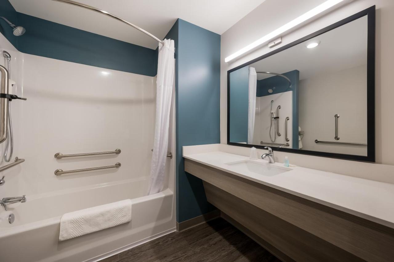 Hotel Woodspring Detroit Dearborn